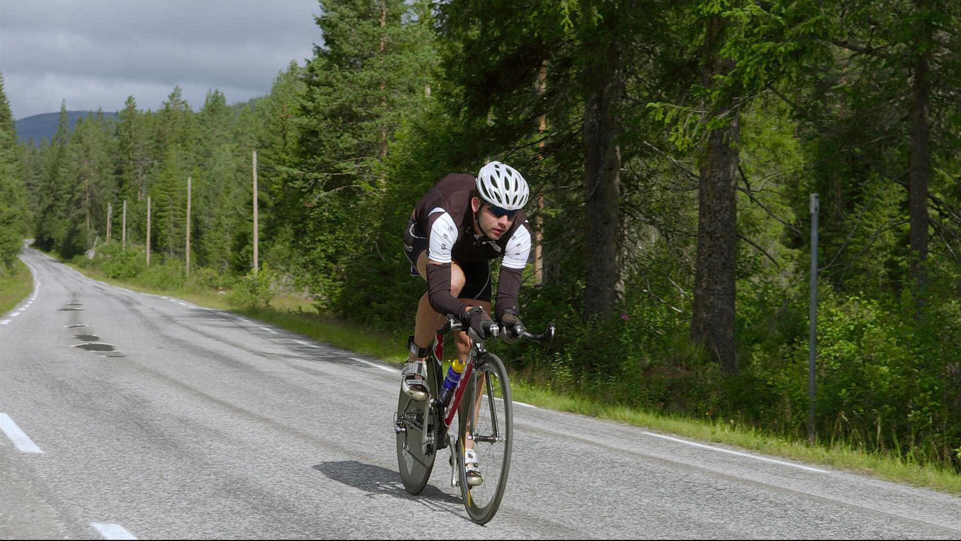 蛙泳短途决胜 切拉苏奥洛节奏完美，蛙泳奥运视频