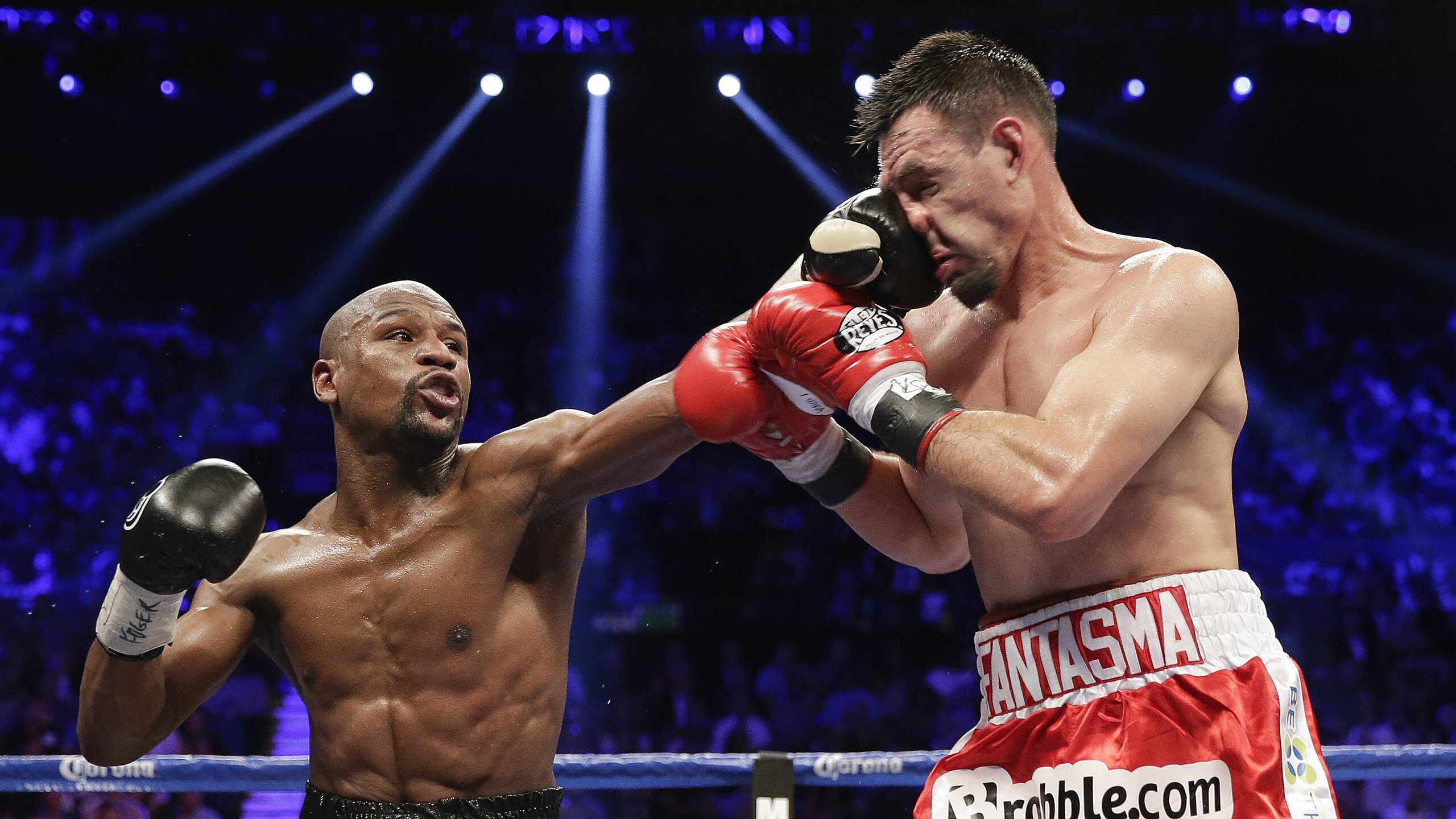 维尔·冯·威克：强力背摔为南非队创造突破机会，助力进攻，冯克劳维茨